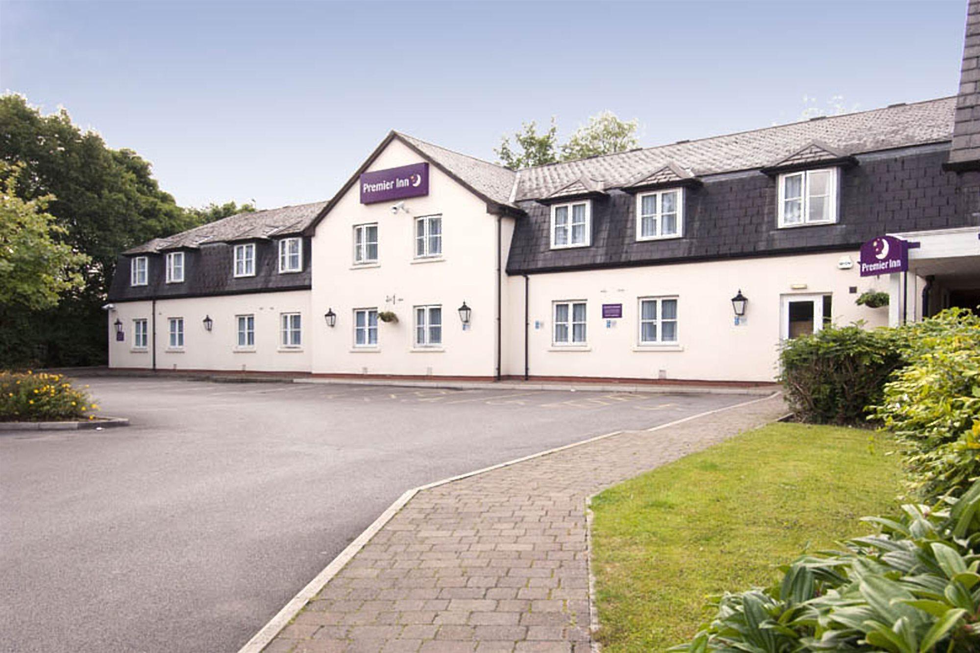 Premier Inn Manchester - Heaton Park ภายนอก รูปภาพ